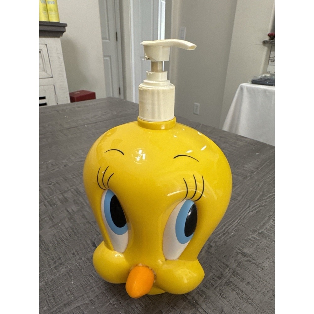 Vintage 1997 Tweety Bird Large Soap Lotion Pump Dispenser Looney Tunes Rare HTF